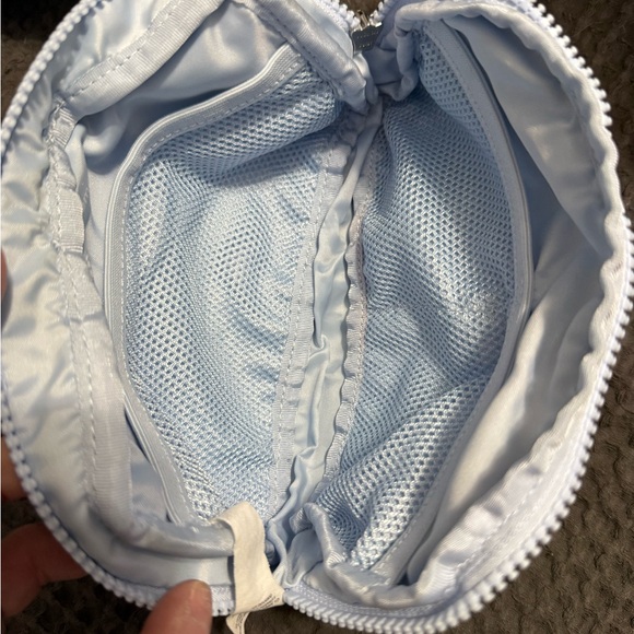 Lululemon Athletica Light Blue Belt Bag - Picture 4 of 5